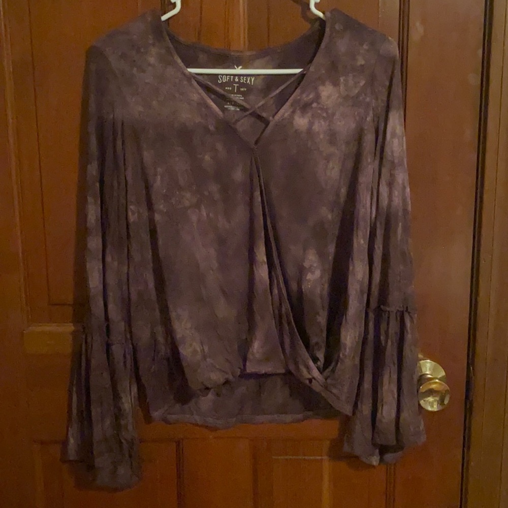 AE Soft & Sexy T, size small